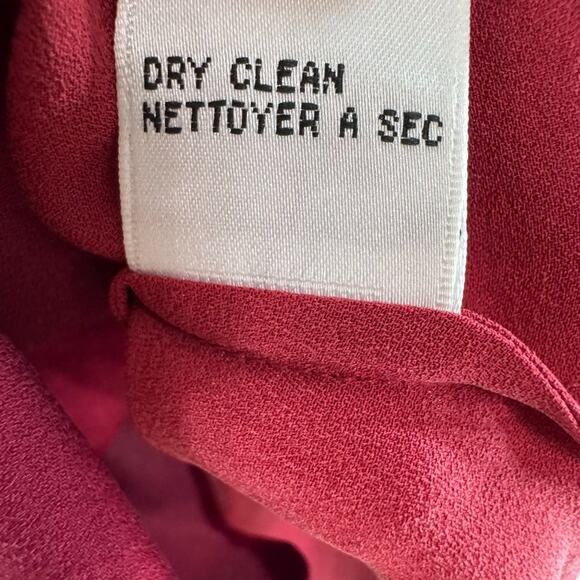 VTG Talbots Top Women 12 Red Pure Silk Button Front Short Sleeve Collared Career - Picture 11 of 11